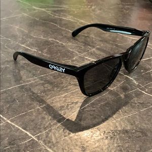 Oakley Frogskins